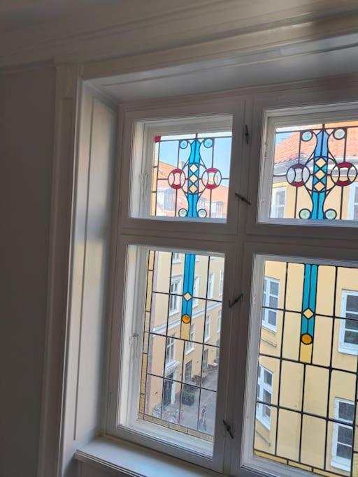 Glarmester I Lejlighed *